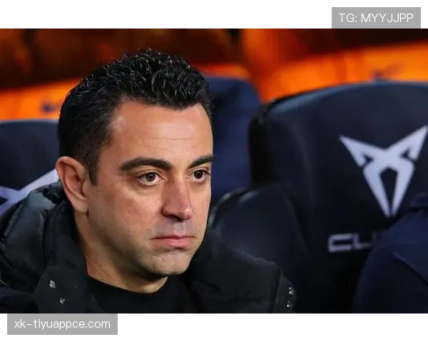 巴萨陷入战术危机，哈维的“传控依赖症”能否挽救豪门下滑命运？