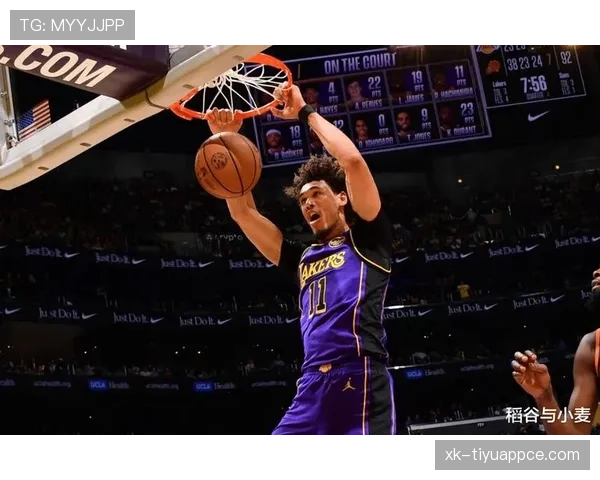 海耶斯内线强攻改变防守布局，低位效率领跑联盟