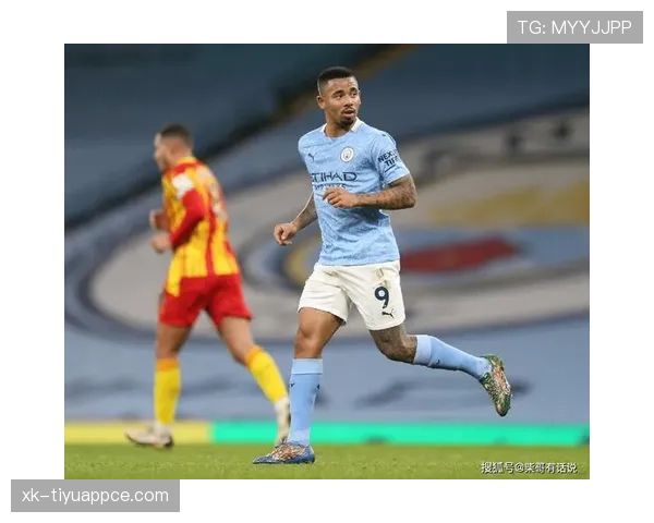 纽卡争四形势持续变化：关键阶段竞争加剧，对赛季走势形成制约